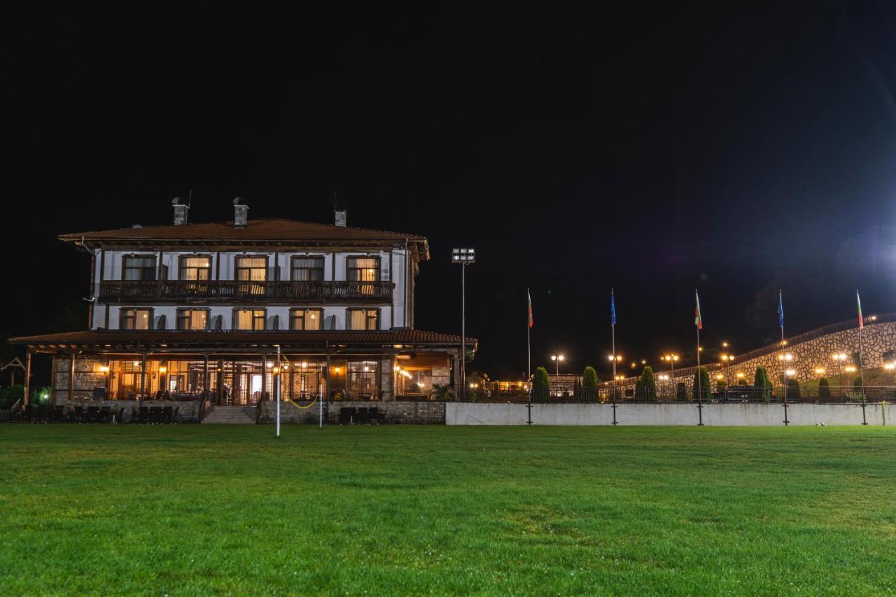 Mentor Resort Gaytaninovo エクステリア 写真