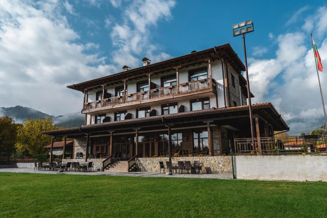 Mentor Resort Gaytaninovo エクステリア 写真